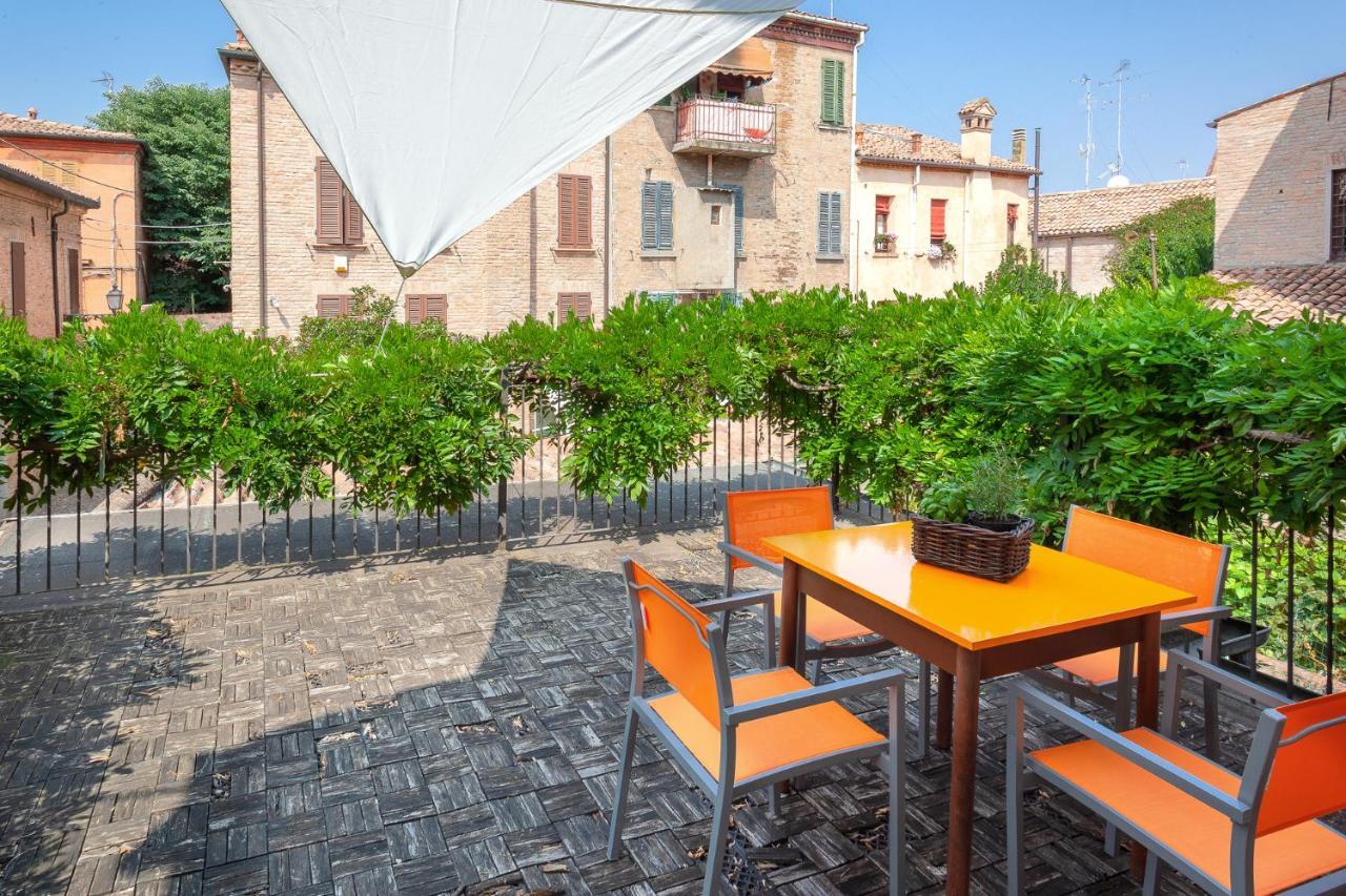 Ferrara Casa Dell'Archivolto Con Garage Apartment Exterior photo